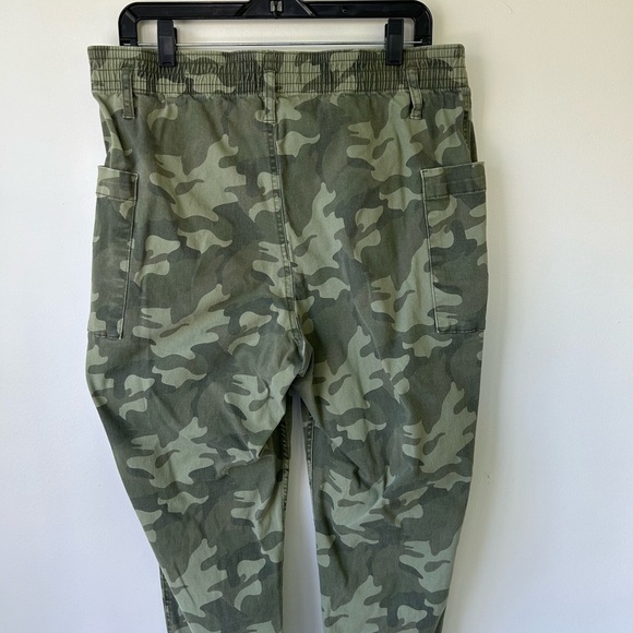 Hollister Ultra- High Rise skinny joggers size XL - Picture 5 of 6